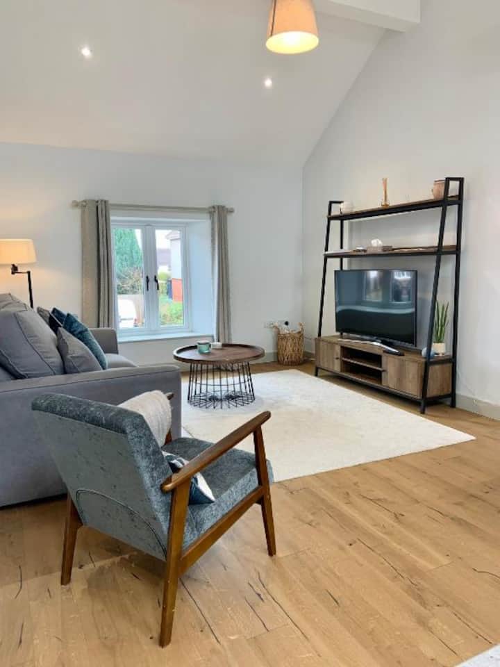 19a Brooks Road - Glastonbury