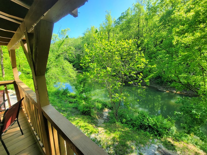 River's Roost Cabin - Only Cabin On The Red River! - Slade, KY