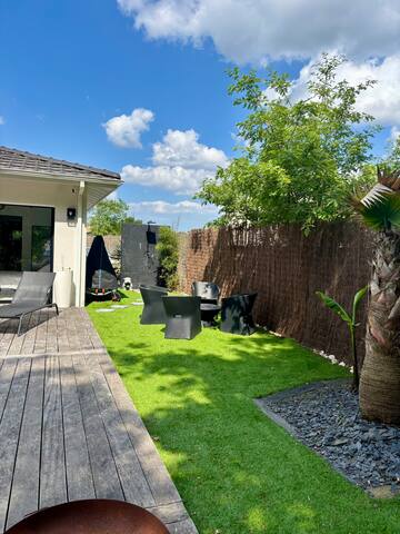 Maison plain-pied avec piscine gallery image 5