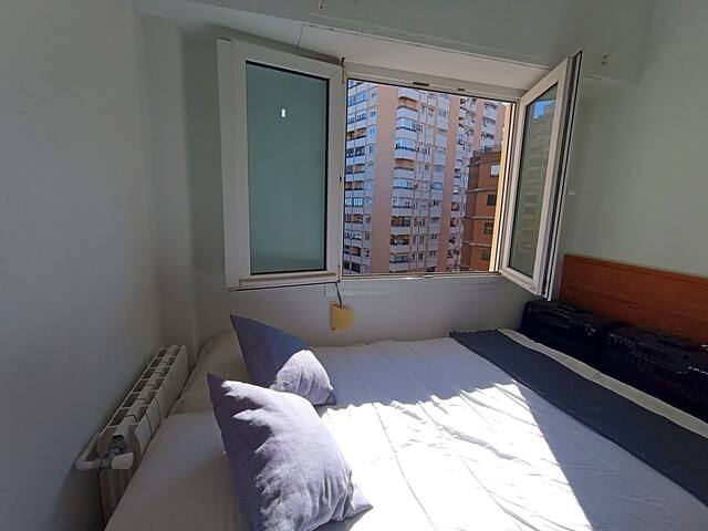Piso en zona joven de Valencia gallery image 5