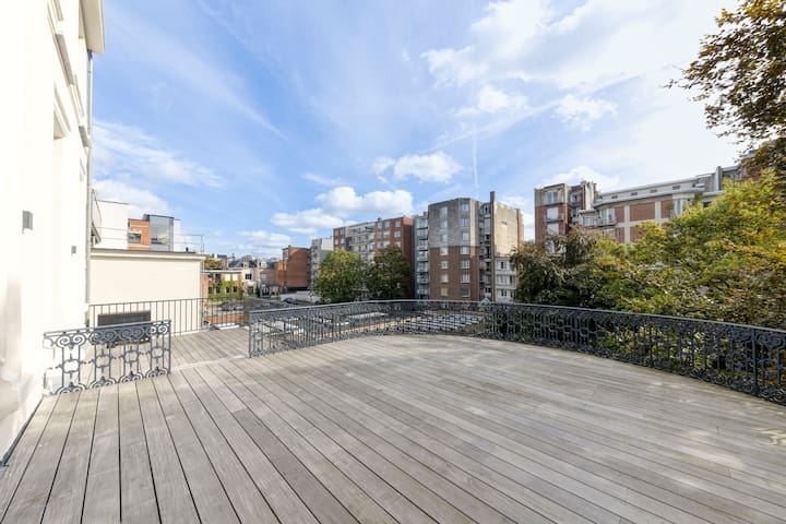 Luxury 3-bedroom apartment gallery image 5