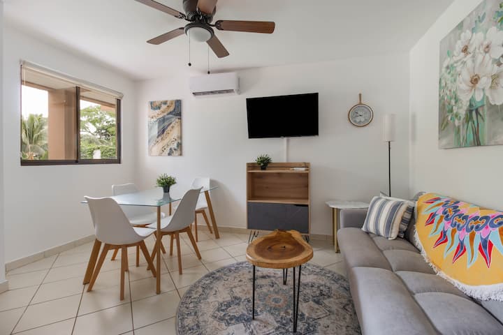 Flor De Limón Pool Condo—beach & Cafés Steps Away - Playa Hermosa