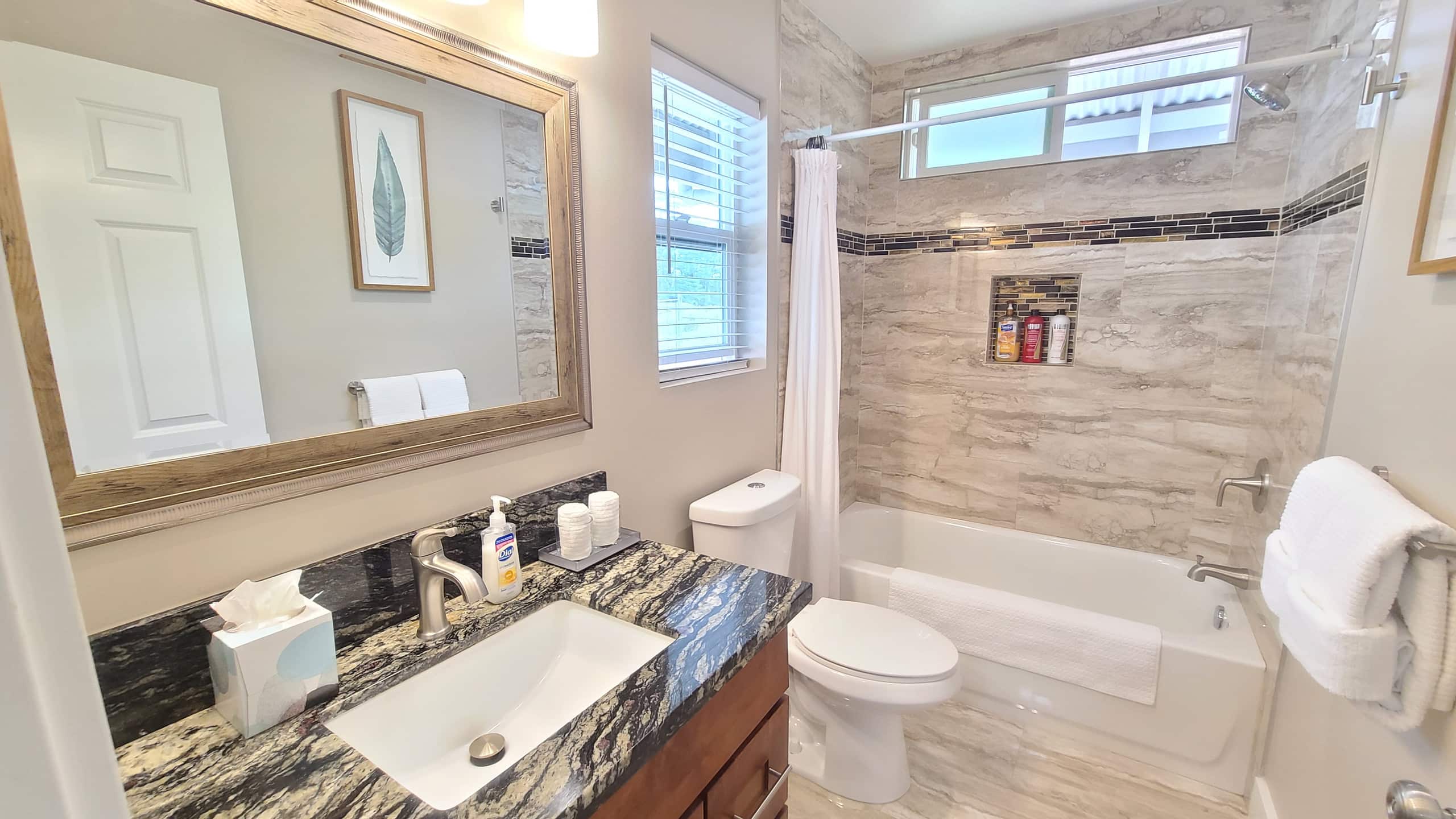 Home in Keaau · ★5.0 · 1 bedroom · 1 bed · 1 private bath - Image 4