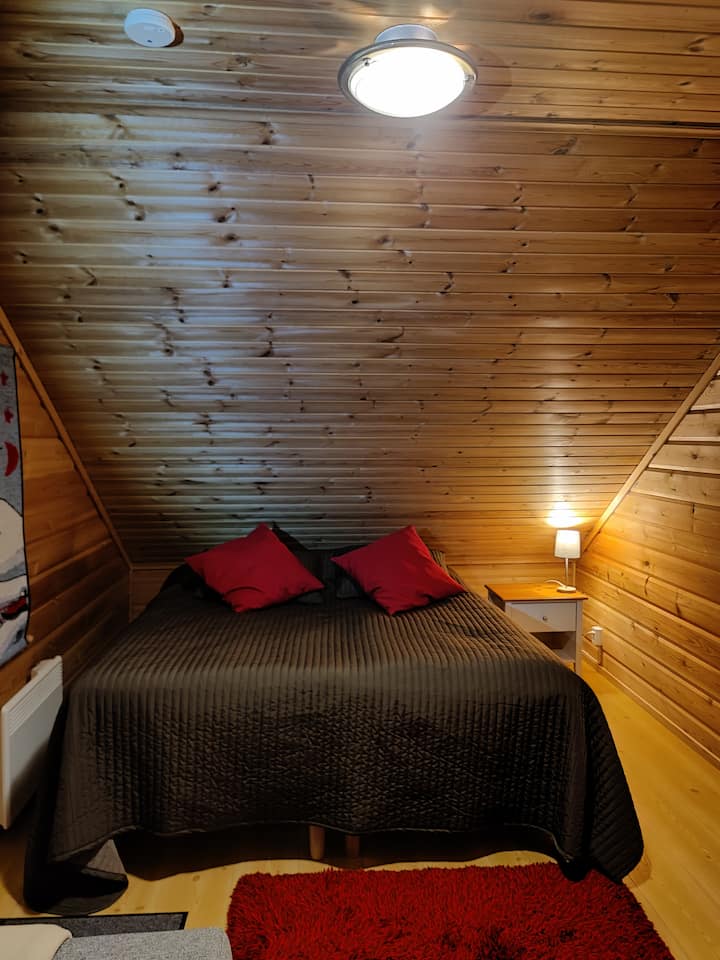 Glavna spavaća soba na katu 