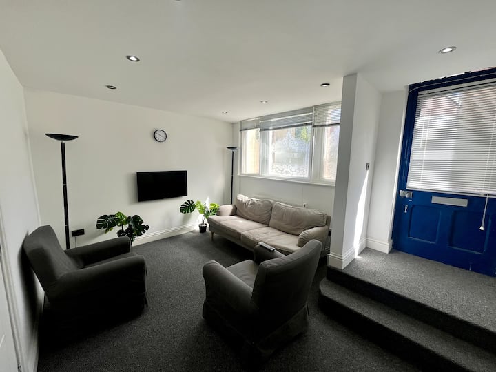 Cosy 4 Bedroom Home - Faversham