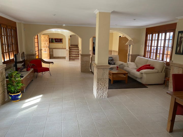 Villa With Pool And Garden - Alicante