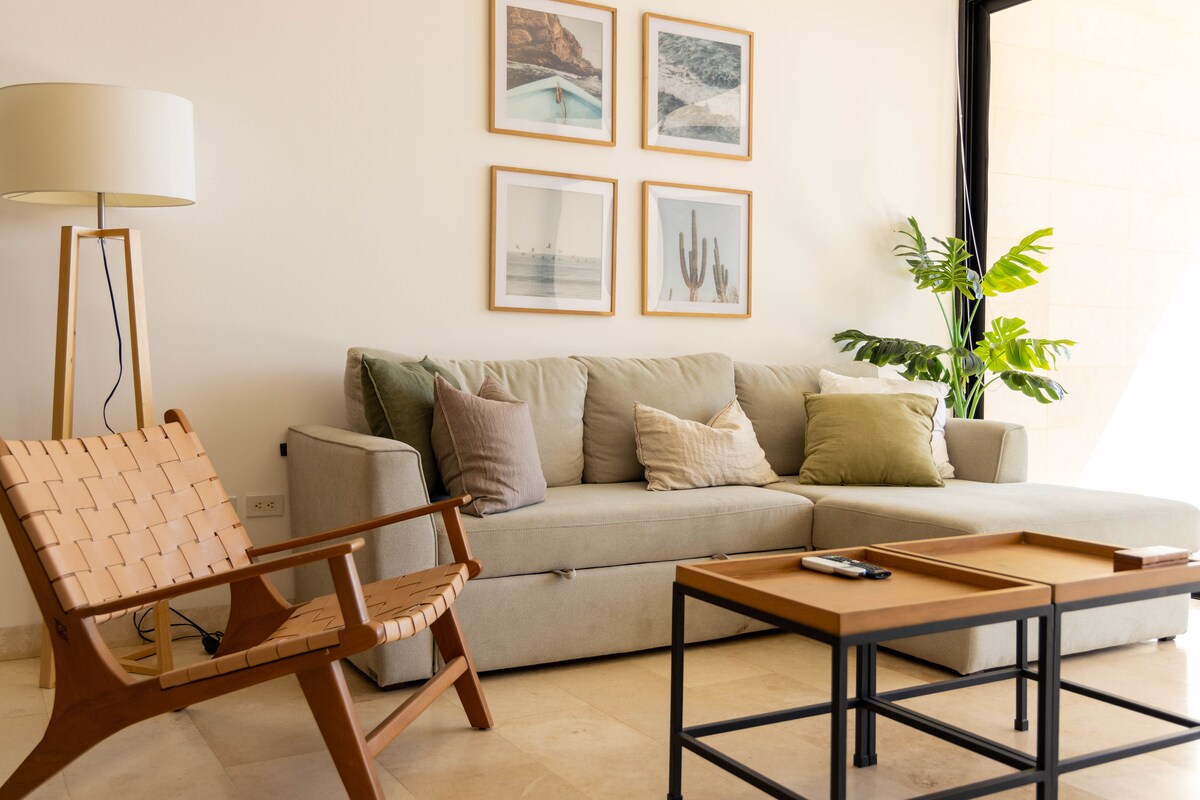 Popular Airbnb listing: Centrally located, Beautiful and Well-equipped in Cabo San Lucas