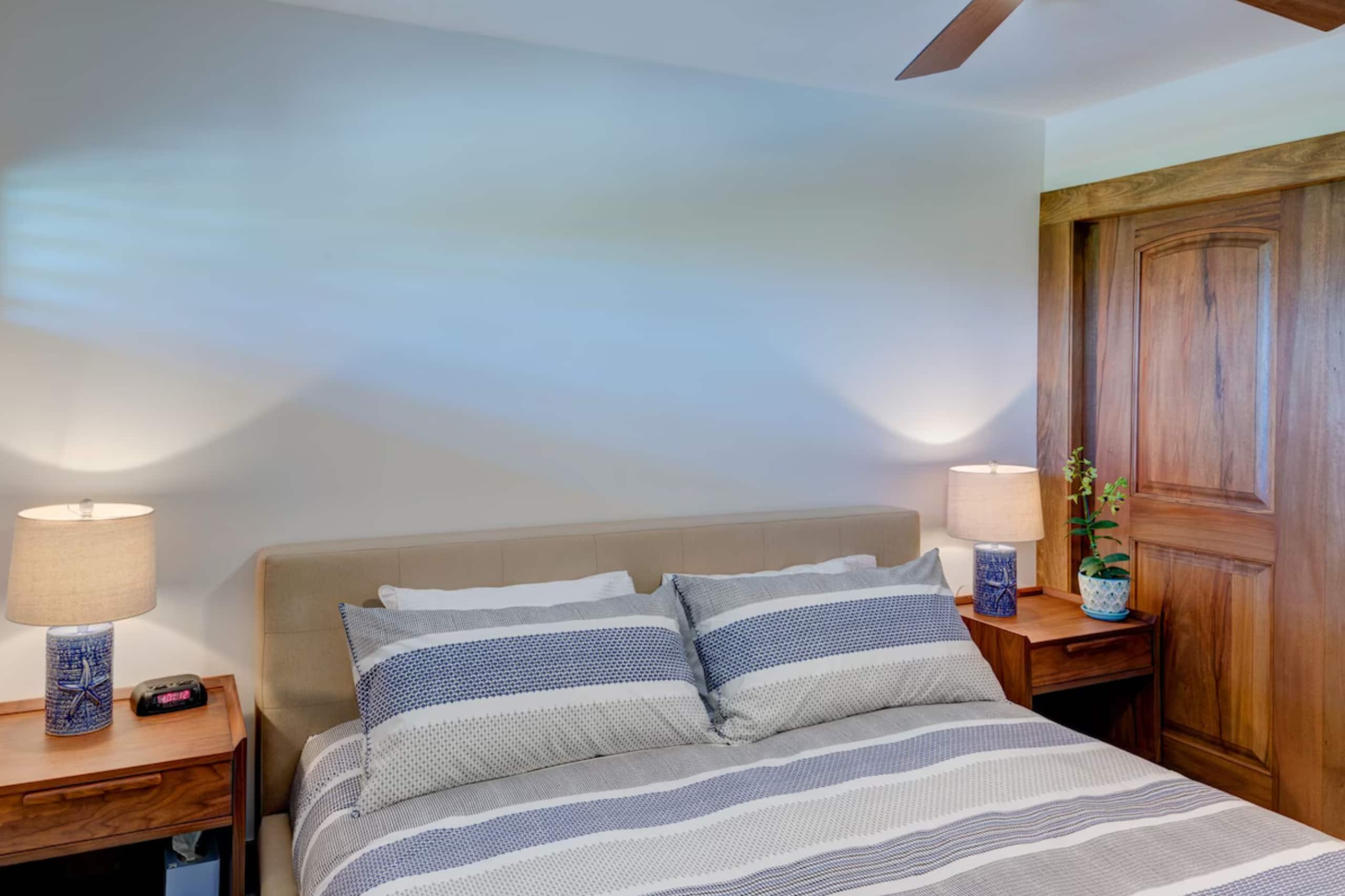 Stunning Oceanfront Condo w/ AC - Image 13