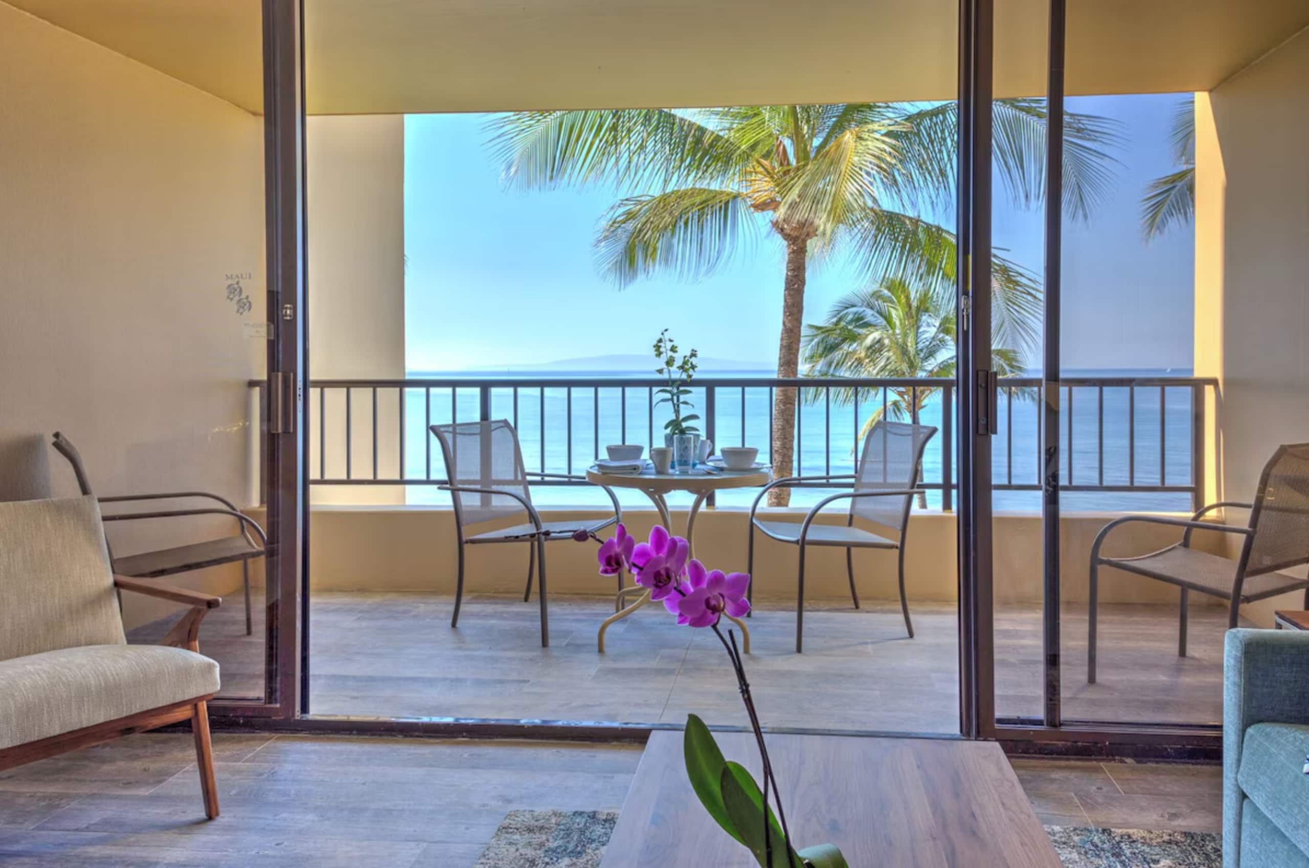 Stunning Oceanfront Condo w/ AC - Image 2