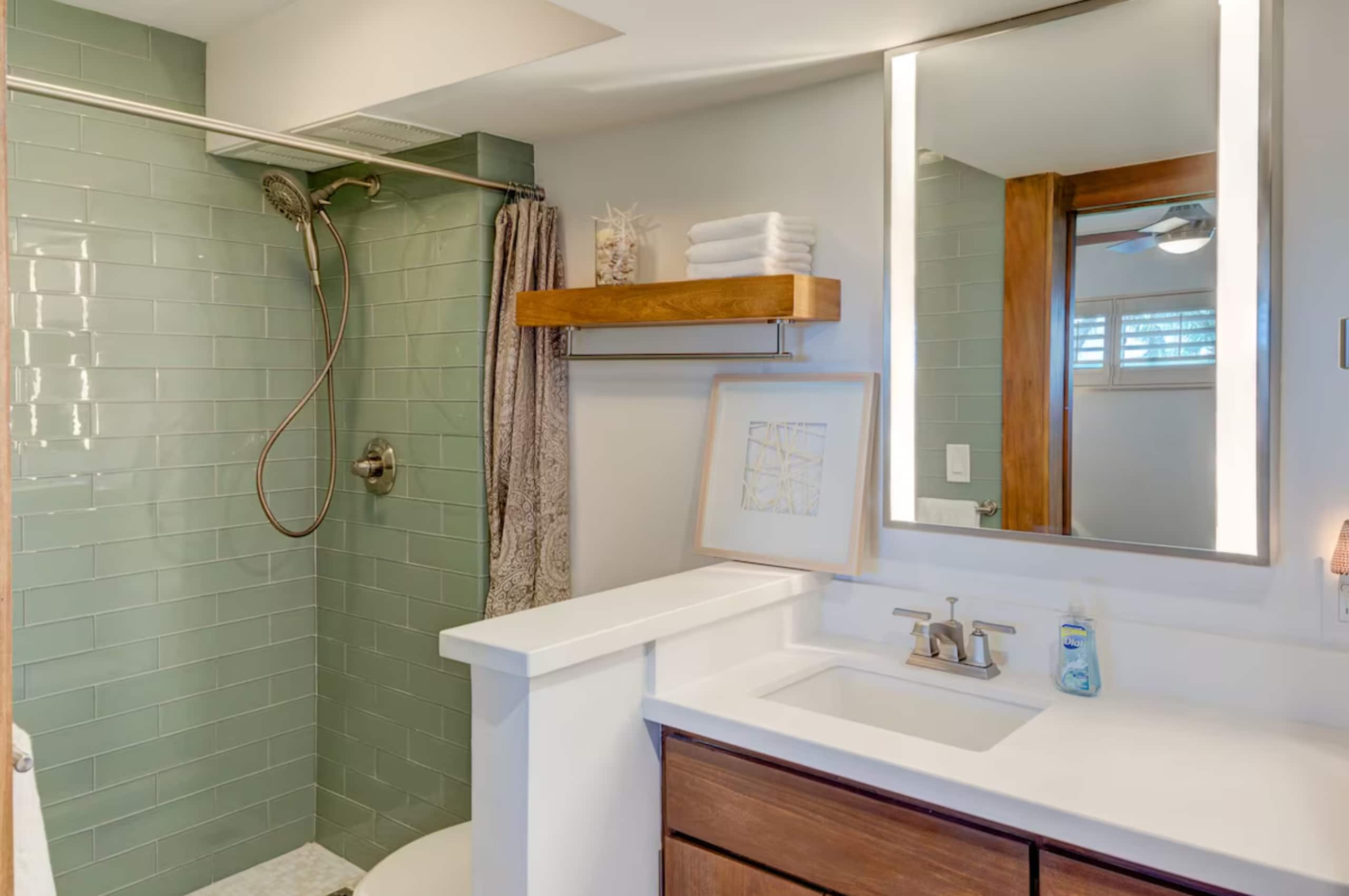 Stunning Oceanfront Condo w/ AC - Image 15
