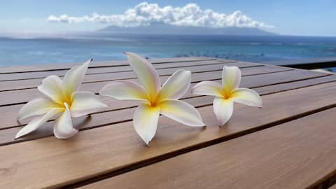 Tahiti Sunset Villa