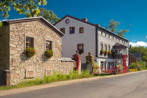 Popular Airbnb listing: BioRezydencja - a double room with a soul 5 in świeradów Zdrój