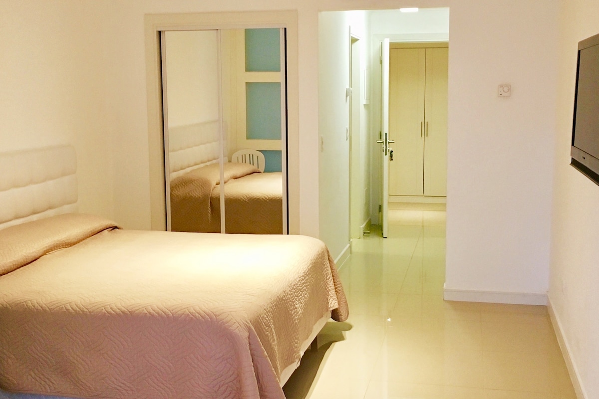 Espacio de cama principal.