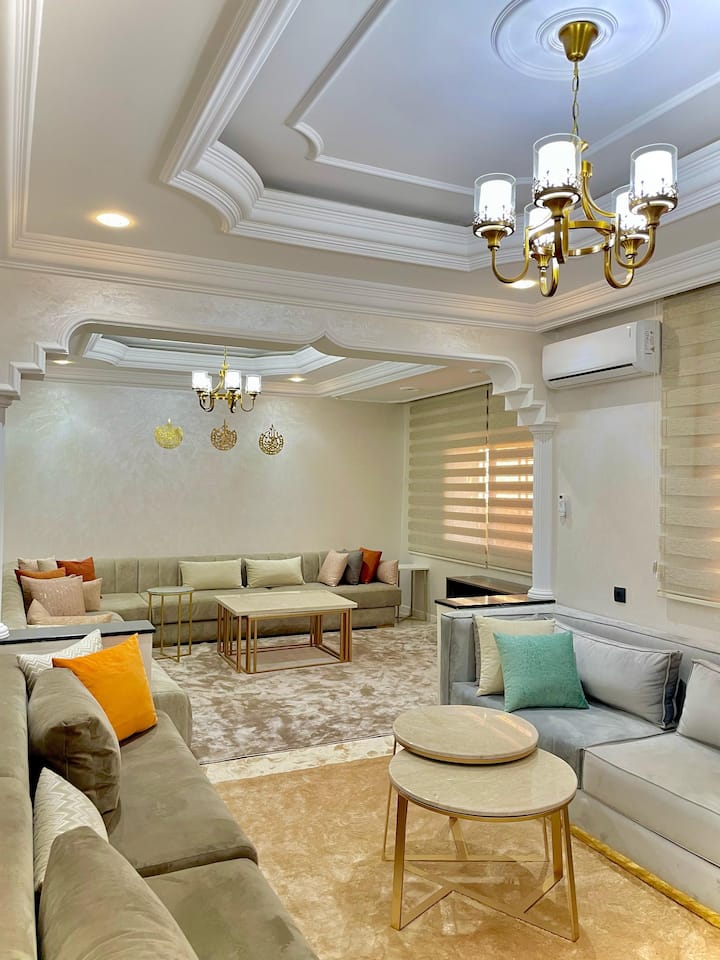 Luxurious 6 Bdrms Pool Villa Re62041 - Agadir