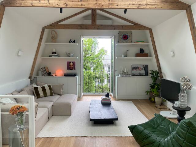 Sfeervol apt +balkon bij Jordaan gallery image 4