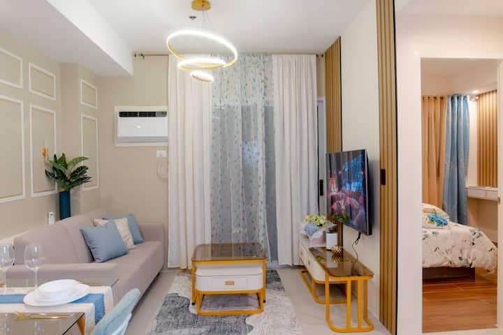 Me02 Spacious 2br Deluxe Condo - Davao City