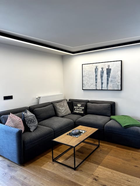 Top performing Airbnb: Lakeside Penthouse 16 in Zell Am See
