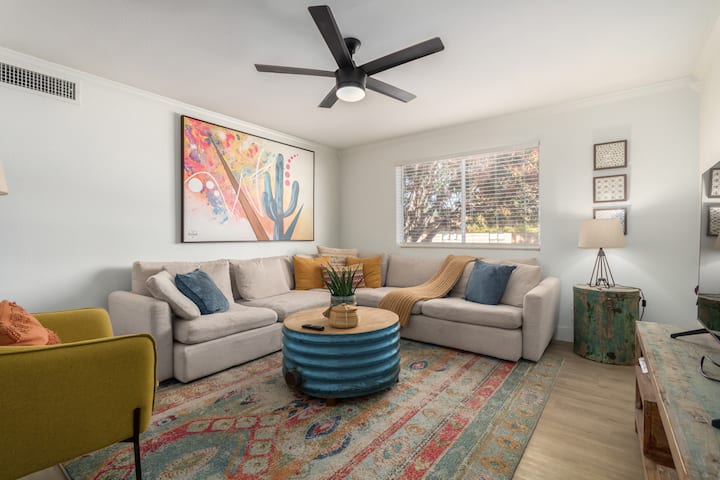 9-beds, Pool, Hot Tub, Wifi, In Dwntwn Gilbert - Gilbert, AZ