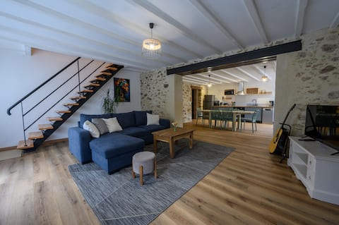 Top Airbnb: Gîte des 2 pierres in Sèvremont