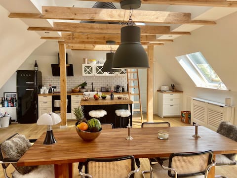 Exclusive secluded location on stud farm