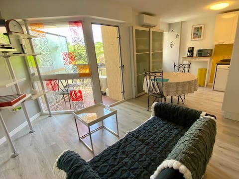 Propriété Airbnb réussie: charmant studio à Sainte Maxime