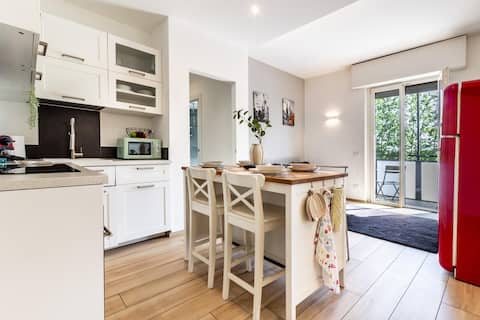 [Como 10 min] Private Parking - WiFi A/C