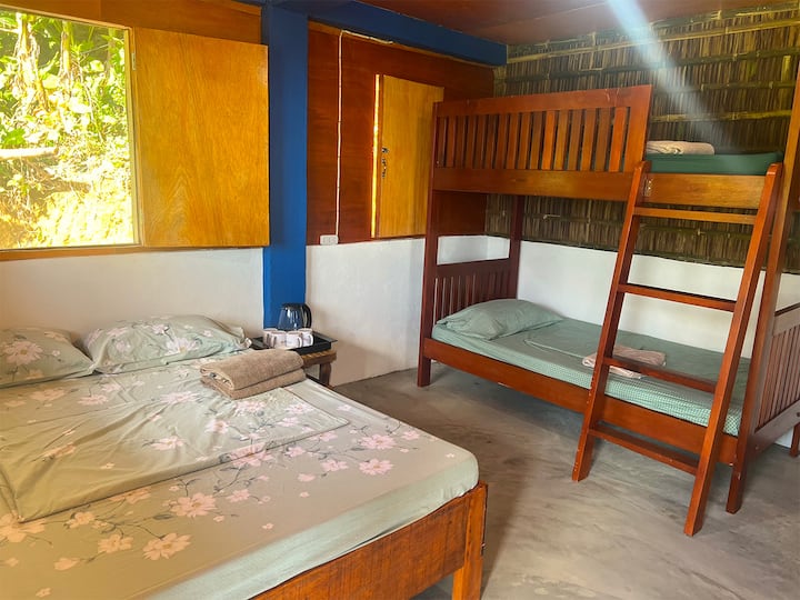 L'astrolabe - Bungalow Familial #2 - Catanduanes