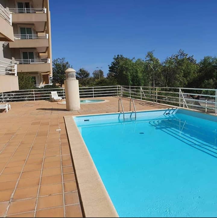 Très Bel Appartement Spacieux - Portimão