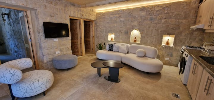 Iris 2-br Apartment In Batroun - レバノン