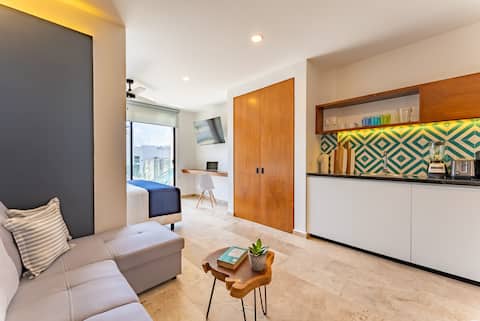 Popular Airbnb listing: Brand new condo w/Pool Steps to Beach &5th in Infonavit Colosio