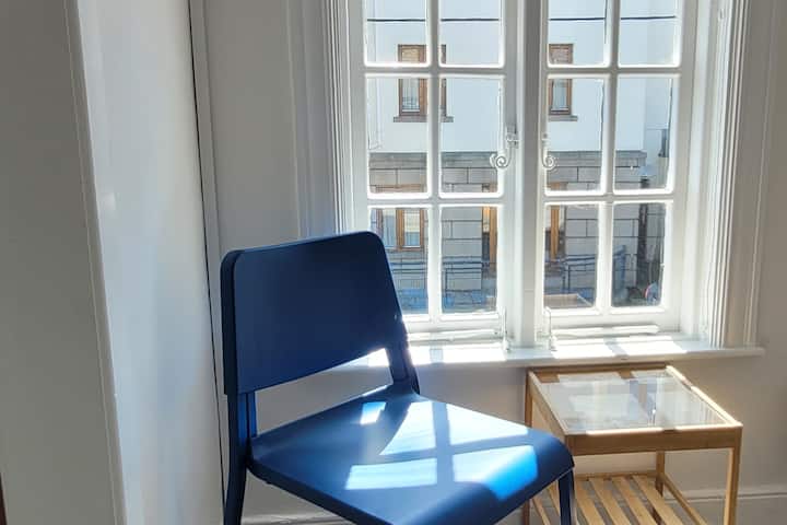 Purty Pad-flat In Great Location - South Dublin