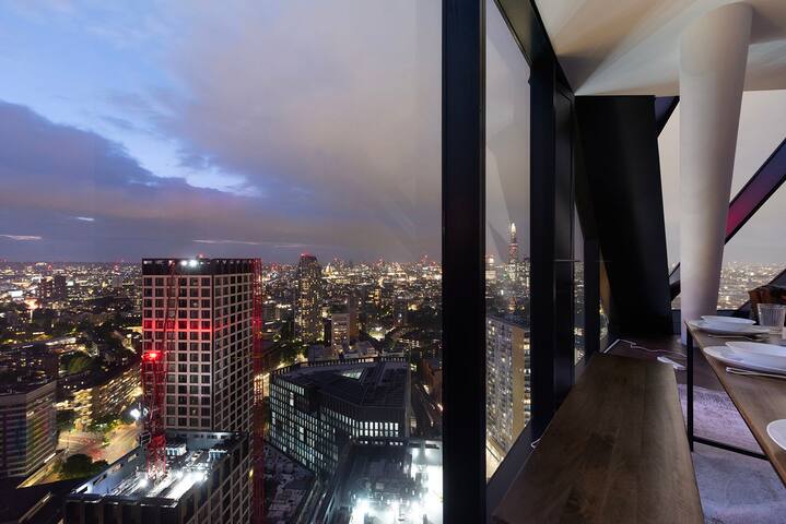 CNTRL LDN LUX Penthouse – Pan Views & Free parking gallery image 3