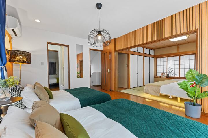 渋谷エリアの一軒家/12人宿泊/駅徒歩4分/無料駐車場/寝室5部屋/2バスルーム (49) gallery image 5