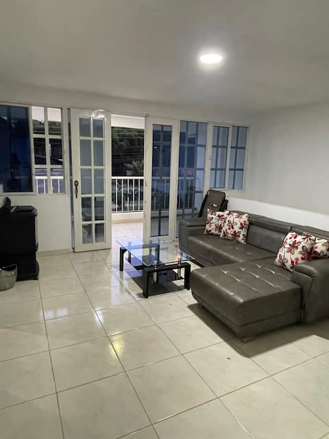 Top performing Airbnb: Spectacular Family House I Jacuzzi I Turkish Bath in Calima