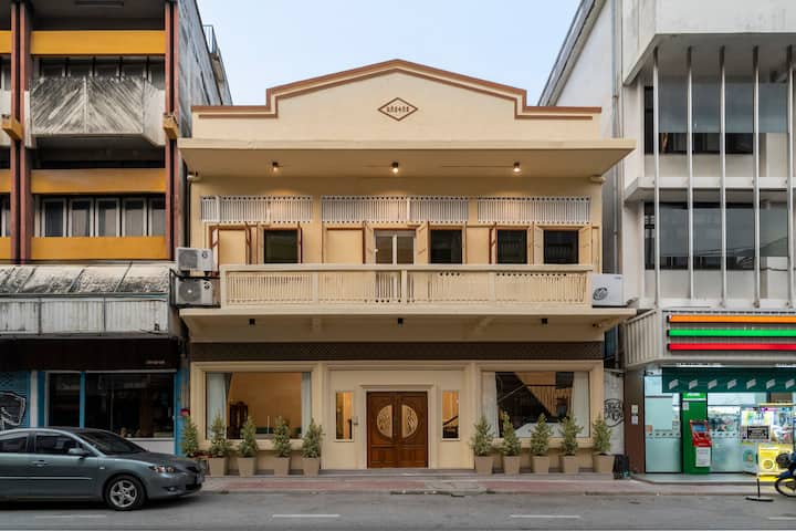 Sclass Penthouse Luxury 8-bedrooms Center Old City - Chiang Mai