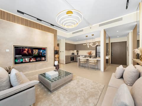 Popular Airbnb listing: Burj Khalifa & Fountain View | 2 Min to Dubai Mall in Burj Khalifa