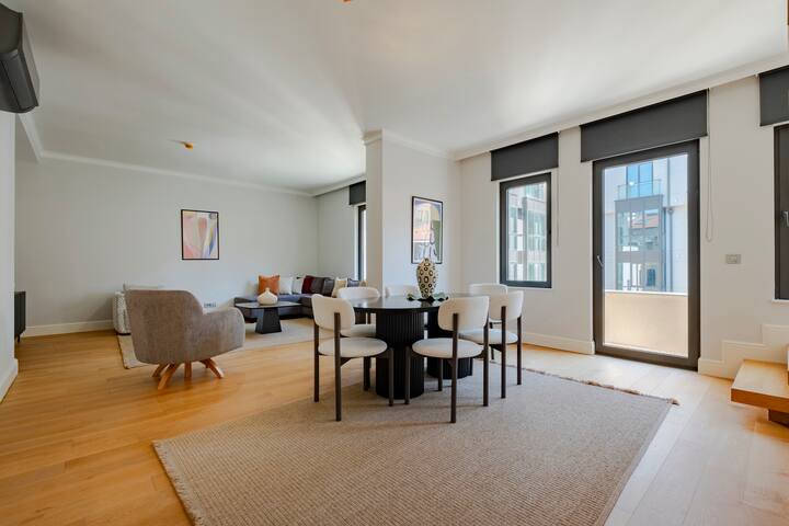 3-Bedroom Duplex in Central Taksim: Free Parking gallery image 2