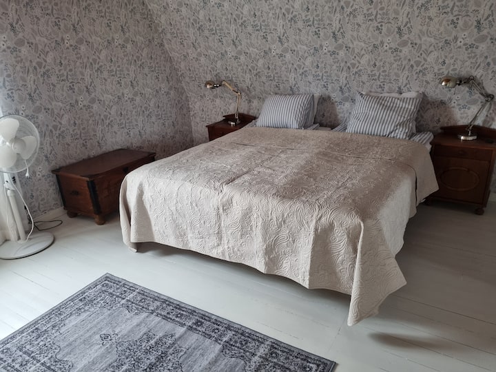 غرفة النوم 2