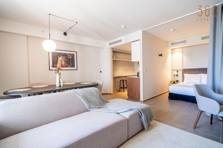 Luxurious Mercury Suite With Pool Access & Views! - Malta