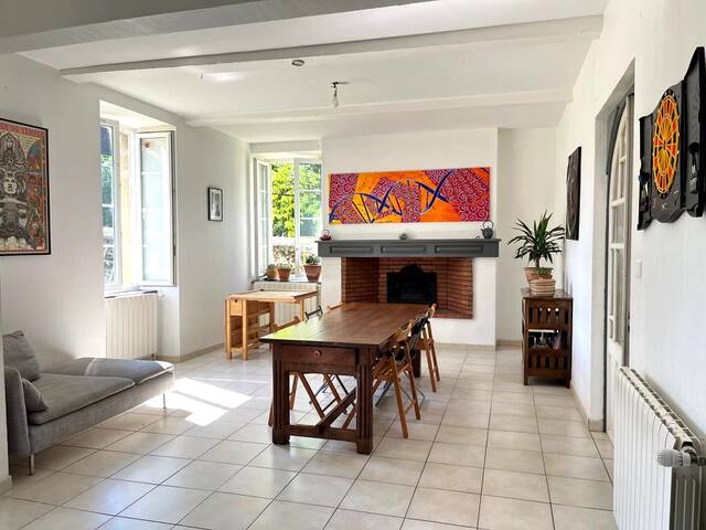 Mourrejeau Immobilier managed Airbnb listing 2