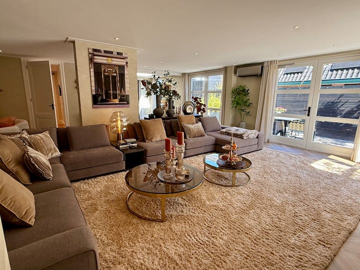 Exclusieve Vakantiewoning In Centrum Van Bergen - Schoorl