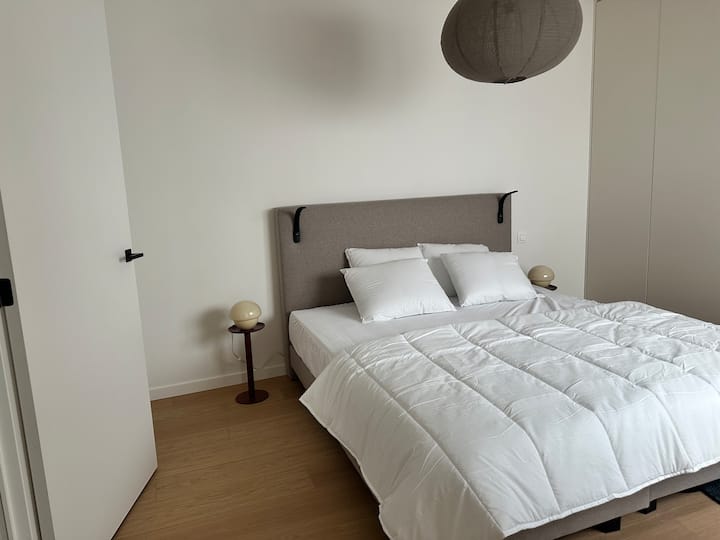 Chumba kilicho na kitanda cha watu wawili