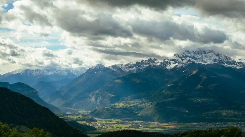 Alpine Villa for Offsites & Retreats – Vermont Hub gallery image 3