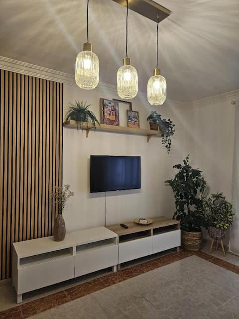 Top Airbnb: Almada Apartment em União Das Freguesias De Almada, Cova Da Piedade, Pragal E Cacilhas