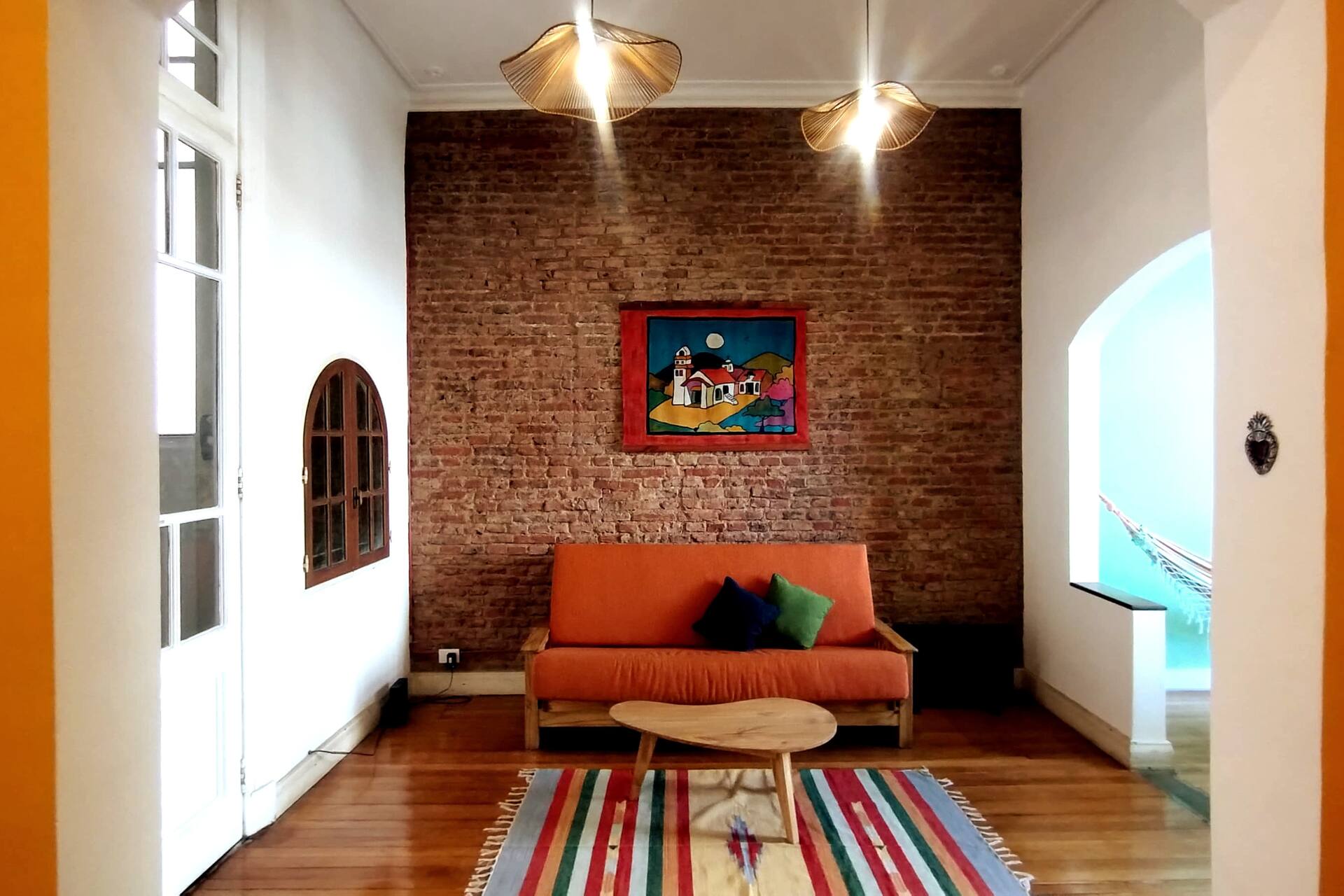 Bohemian-style one-bedroom apartment in Monserrat