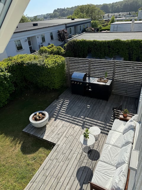 200 sqm townhouse near the sea & city