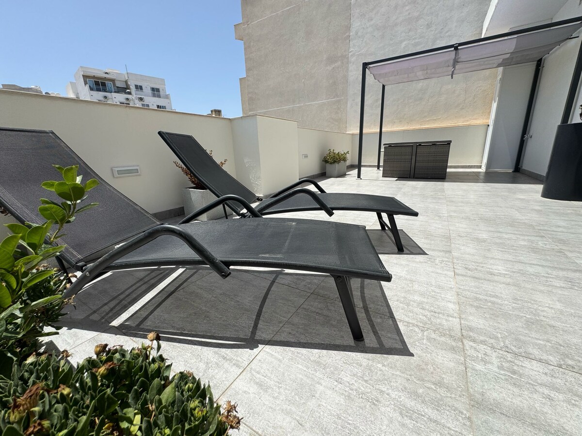 Photo inspiration: Sustainable Off Grid Penthouse Apartments For Rent With Private Pool Reference: Bugibba Luxe Pool Penthouse