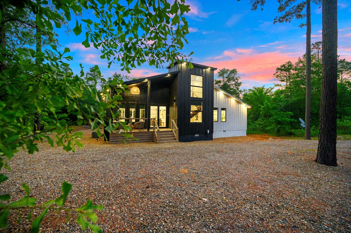 Saddlebrook Cabin photo 3