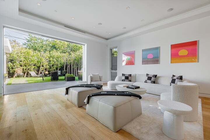 5*Luxury Home WeHo/Beverly Hills gallery image 4