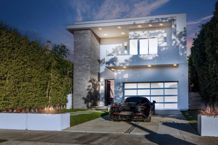 5*Luxury Home WeHo/Beverly Hills gallery image 2